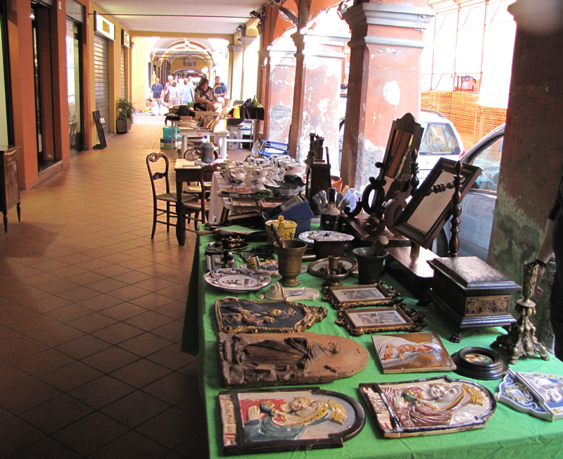 Mercatino-I-Portici-Medicina